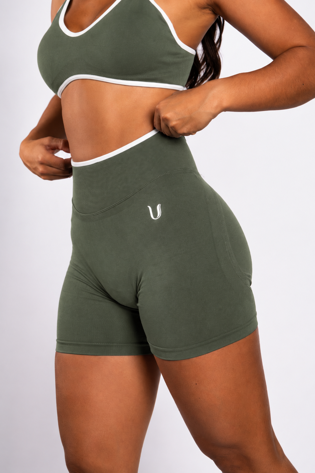 Ivy | Seamless Short – Olijf
