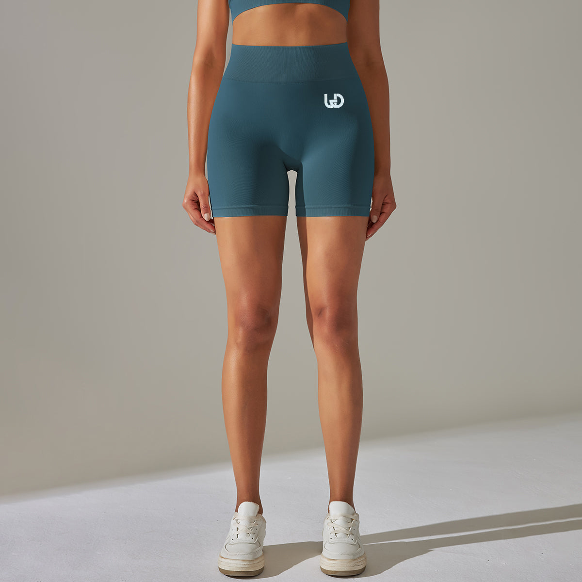 Liv | Short - Vert