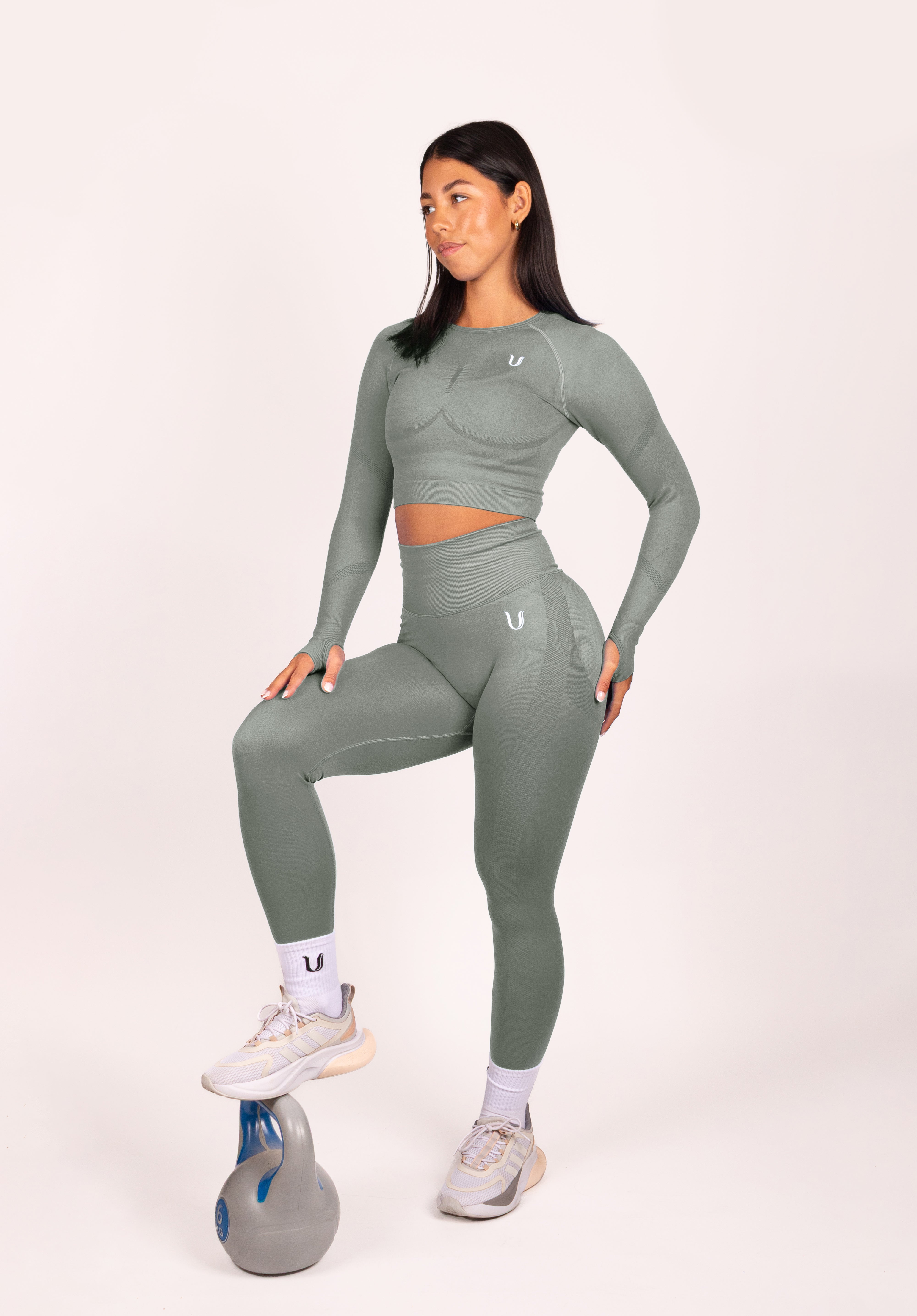 Leonie Set Lang Grijs - Dames fitness kleding zijkant